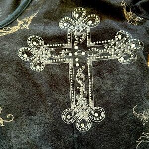 Women’s embellished pullover top with long sleeves and hooded